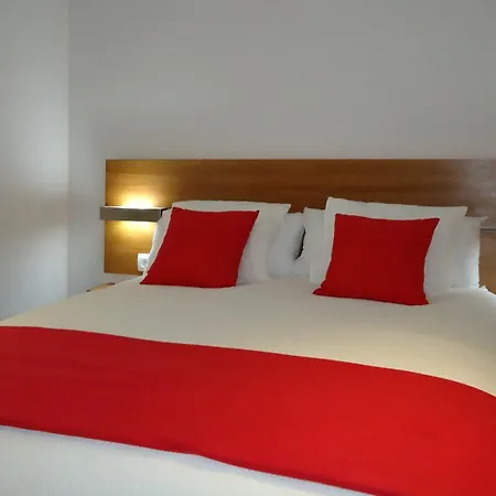 Apartamento Turísticos Mauror