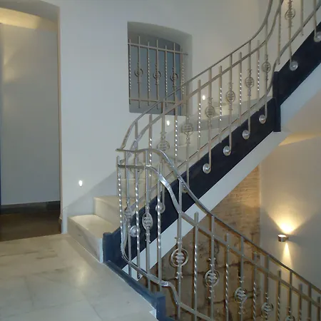 아파트 아파르타멘토스 투리스티코스 마우로르 *