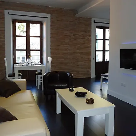 아파르타멘토스 투리스티코스 마우로르 아파트 그라나다